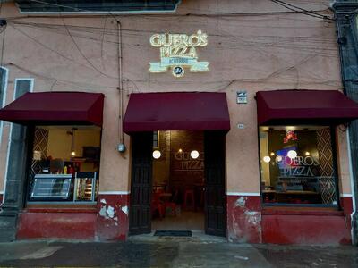 Güero's Pizza