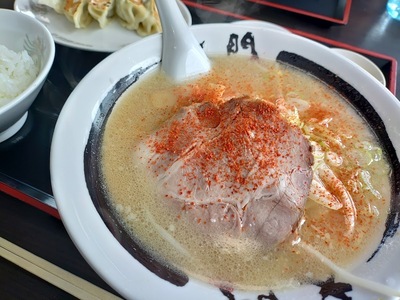 大門 江部乙店