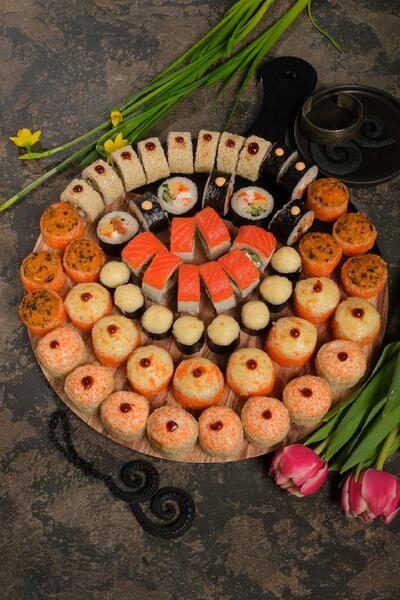 Sushi story & pizza