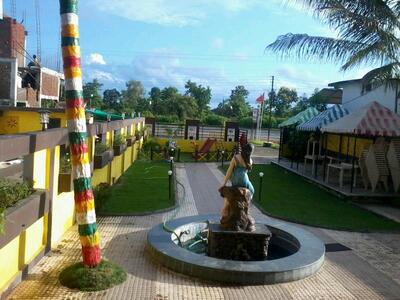 Apple Restaurant & Bar