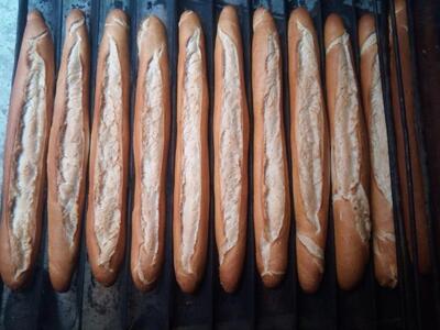 Boulanger souri