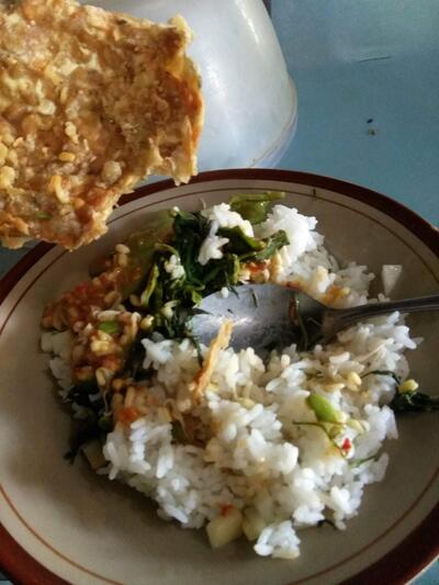 WARUNG MAKAN BU SIS