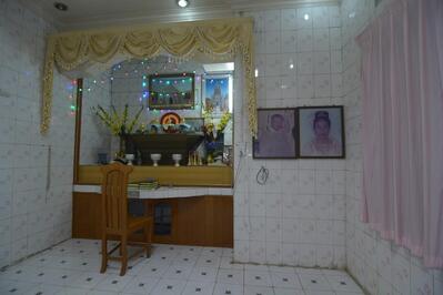 Shwe Kyee Bakery