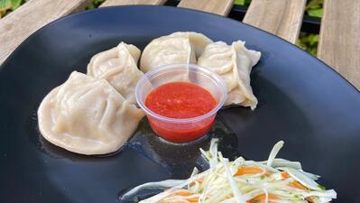 Tharge's Momo King Take Away und Lieferservice