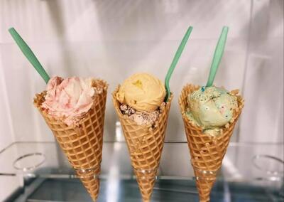 Sunshine Scoops Ice Cream Bar