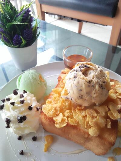 บ้านไอติม บ้านคลีกลิ้ง