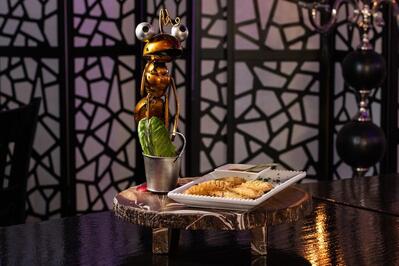 Deluxe Fun Dining