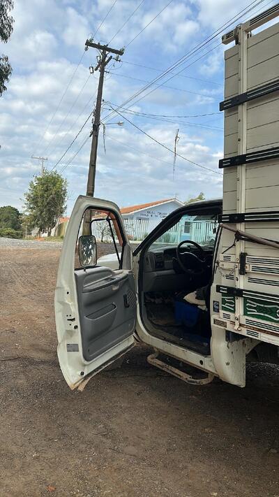 Comercial Correia Mendes