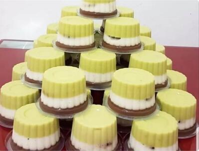 Happy Yippie Cake