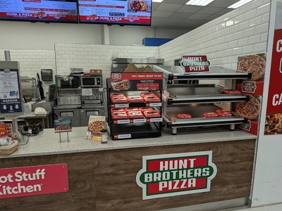 Hunts brothers Pizza