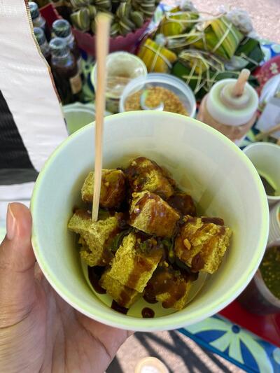 โถ่พูซิ่งดีเจเวียงสอน (Tofu)