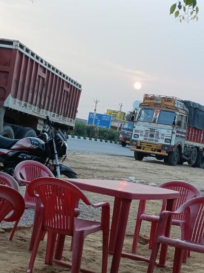 Friends Hotel and Restaurant