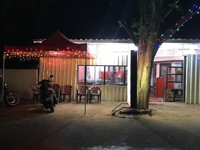 പരീതിന്റ ചായക്കട