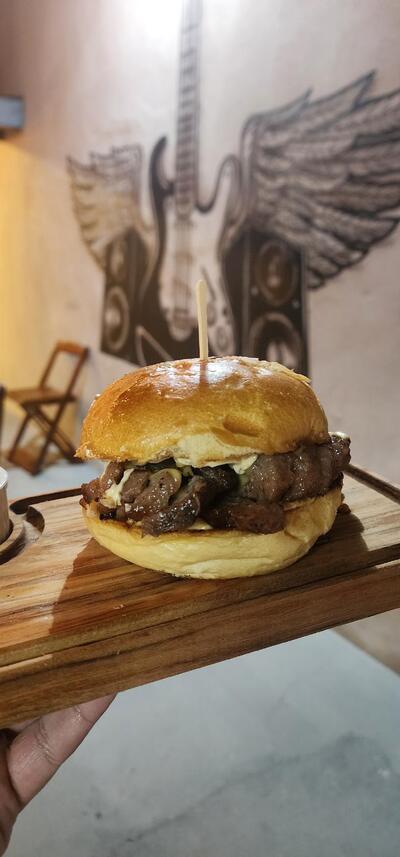 Patrón Burguer & Grill