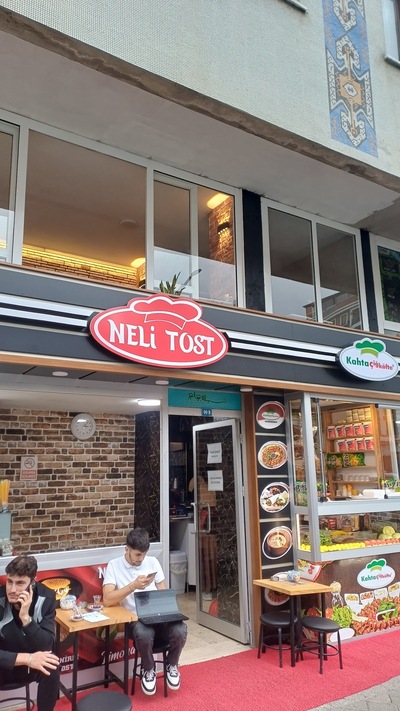 Neli Tost
