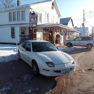 Tindall's Country store & Dam Diner