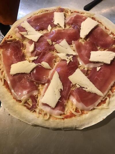 Santíssima Pizza Restaurante Contêiner