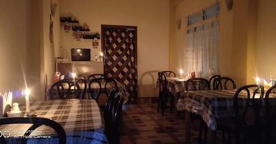 Food Planet Restaurant & Guesthouse