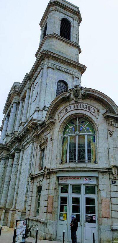 Bains-Douches