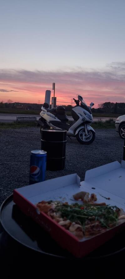 La Cabane Pizzas & Burgers