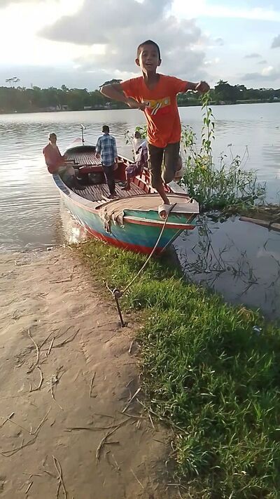 পলিন সকাল দুপুর ভাতের রেঁস্তোরা