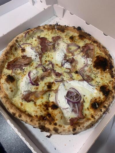 Pizzenostra feu de bois franceville