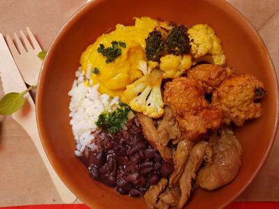 Manjericão-comida caseira