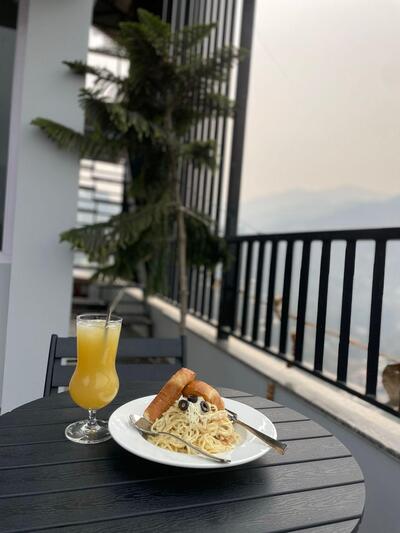 Hotel Skyhigh Rooftop Bar,Restaurant & Lodging