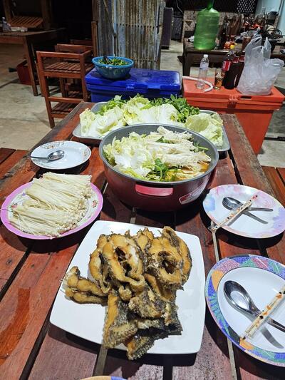 ร้านจ๋าลาบเป็ด