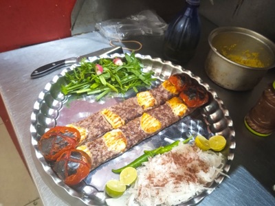 کباب ساطوری رهگذر بناب