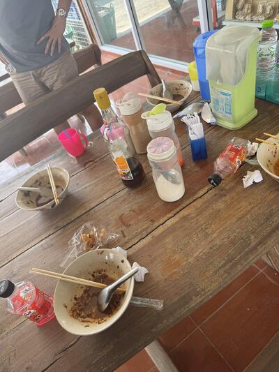 ก๋วยเตี๋ยว​ เจ๊ณี