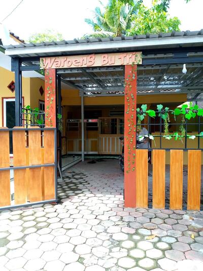 Waroeng Bu Tri