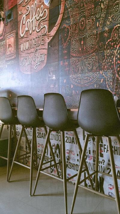 Niom Bakery And Cafe