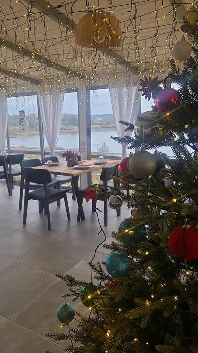 Bar Restorant Liqeni Merhojes