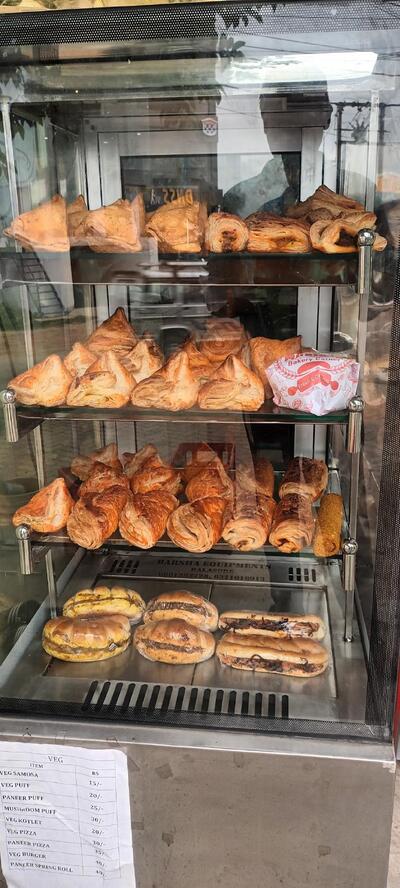 SHREE SAI STORE(DADA'S BAKERY)