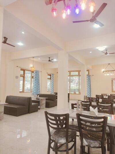 River Run Restaurant and Hotel kullu