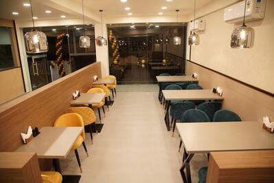 Sans Restaurant & Cafe Piravom