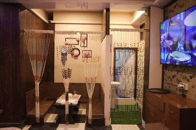 The Space Hangout Cafe and Restaurant