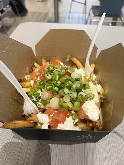 New York Fries Outlet Collection Edmonton International Airport