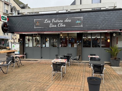Les frères du bas clos