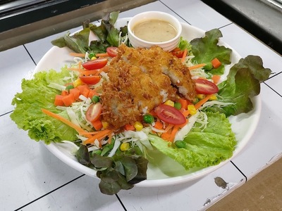 Meeting Bar&Bistro บางพลี