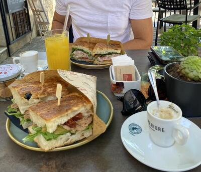 Spritz Bar & Good Food Bar Parencan