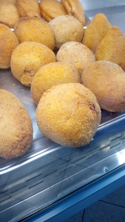 PANIFICIO-ROSTICCERIA-CORNETTERIA-PRIMA COLAZIONE-GASTRONOMIA Bread and Pizza Pane e Tentazioni Palermitane SCARPINATO