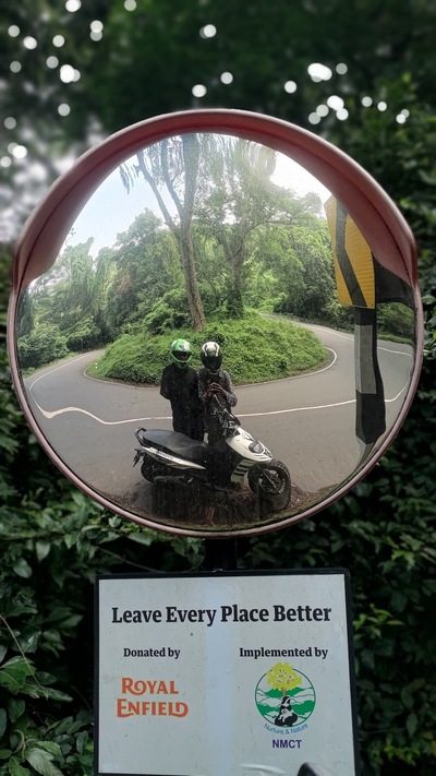 Valparai golden hotel