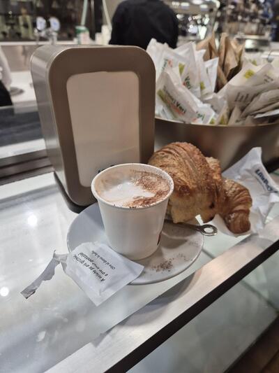 Vesuvya Napoli Eat - GrandApulia bar ristorante pizzeria