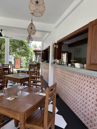 Cafe Casa Tharin