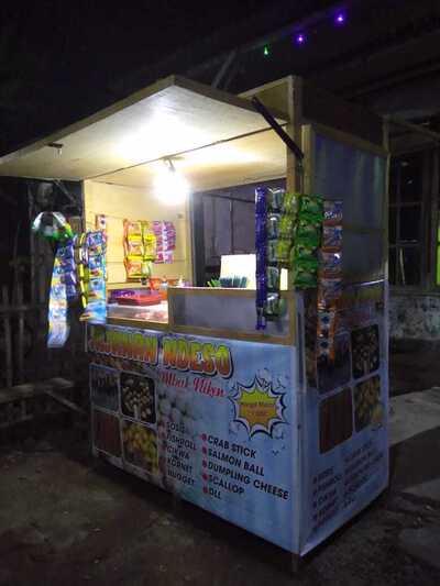 Sosis & seafood bakar mbak niken mboto nglaban, Loceret nganjuk