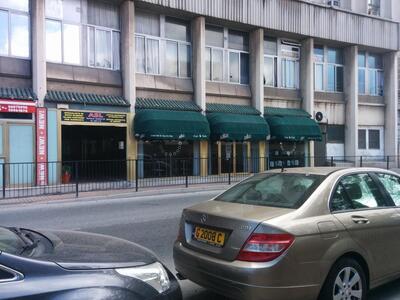 Internet & Sports Bar