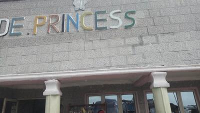DE. Princess