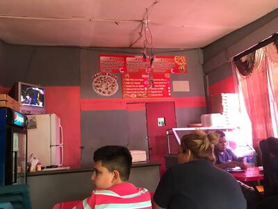 Master Wings, Pizza y Burgers